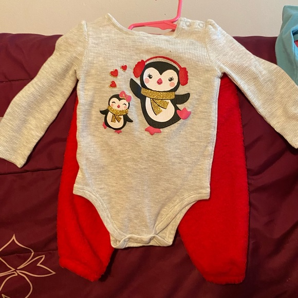 Two long sleeve and fleece pants outfits - Picture 3 of 3